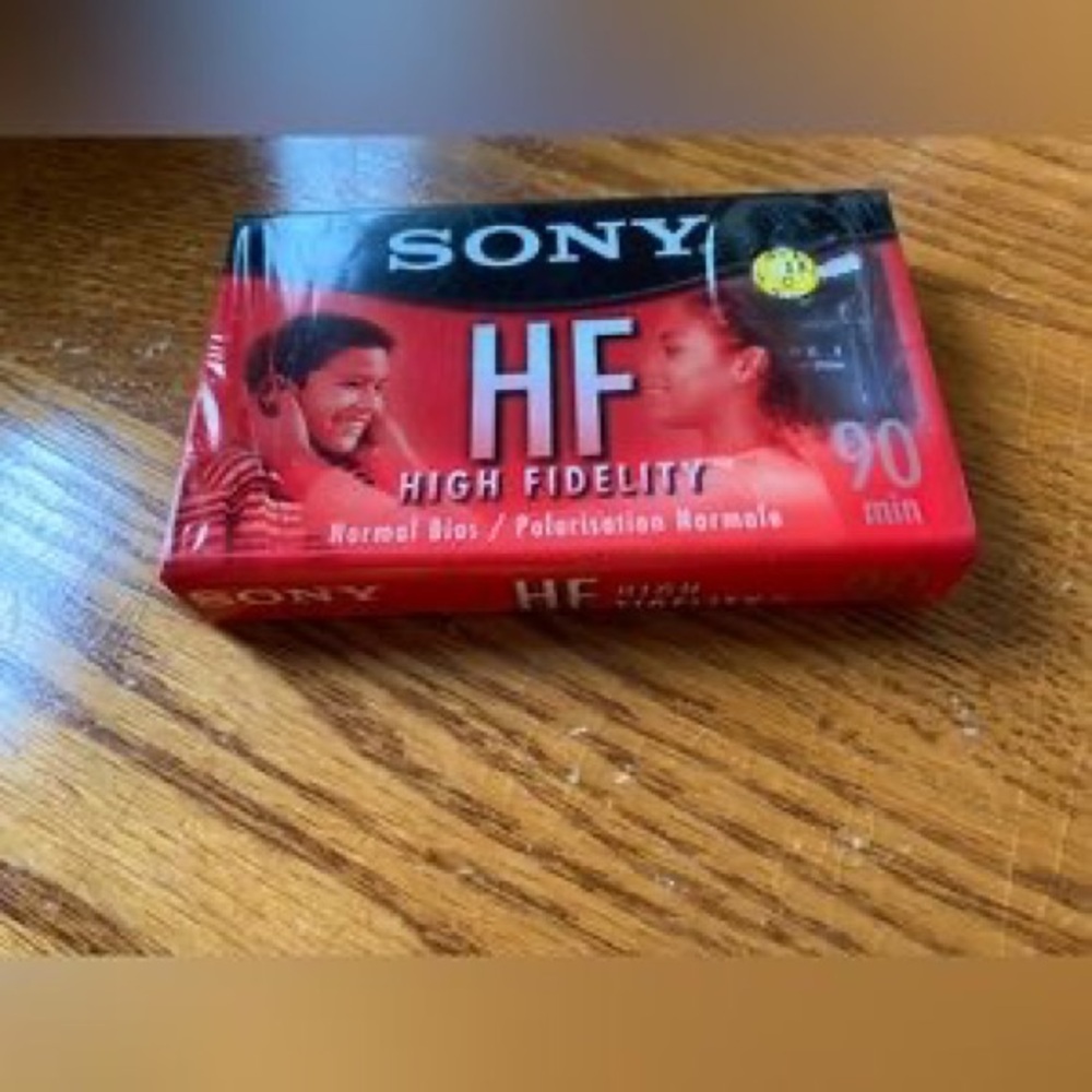Sony HF Red Cassette Tape Pack with Multicolor Memorex Sleeve - Picture 3 of 6